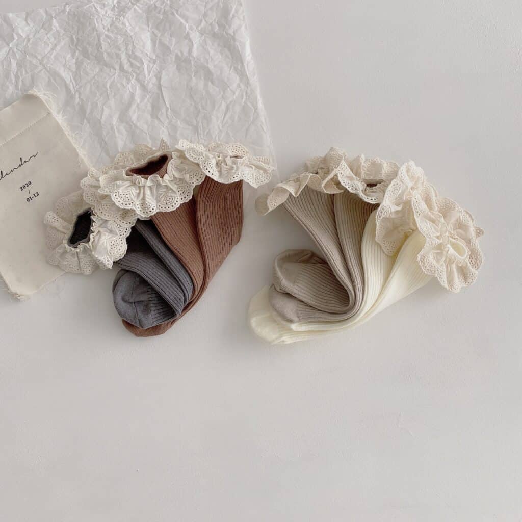 kup skarpetki z falbanami