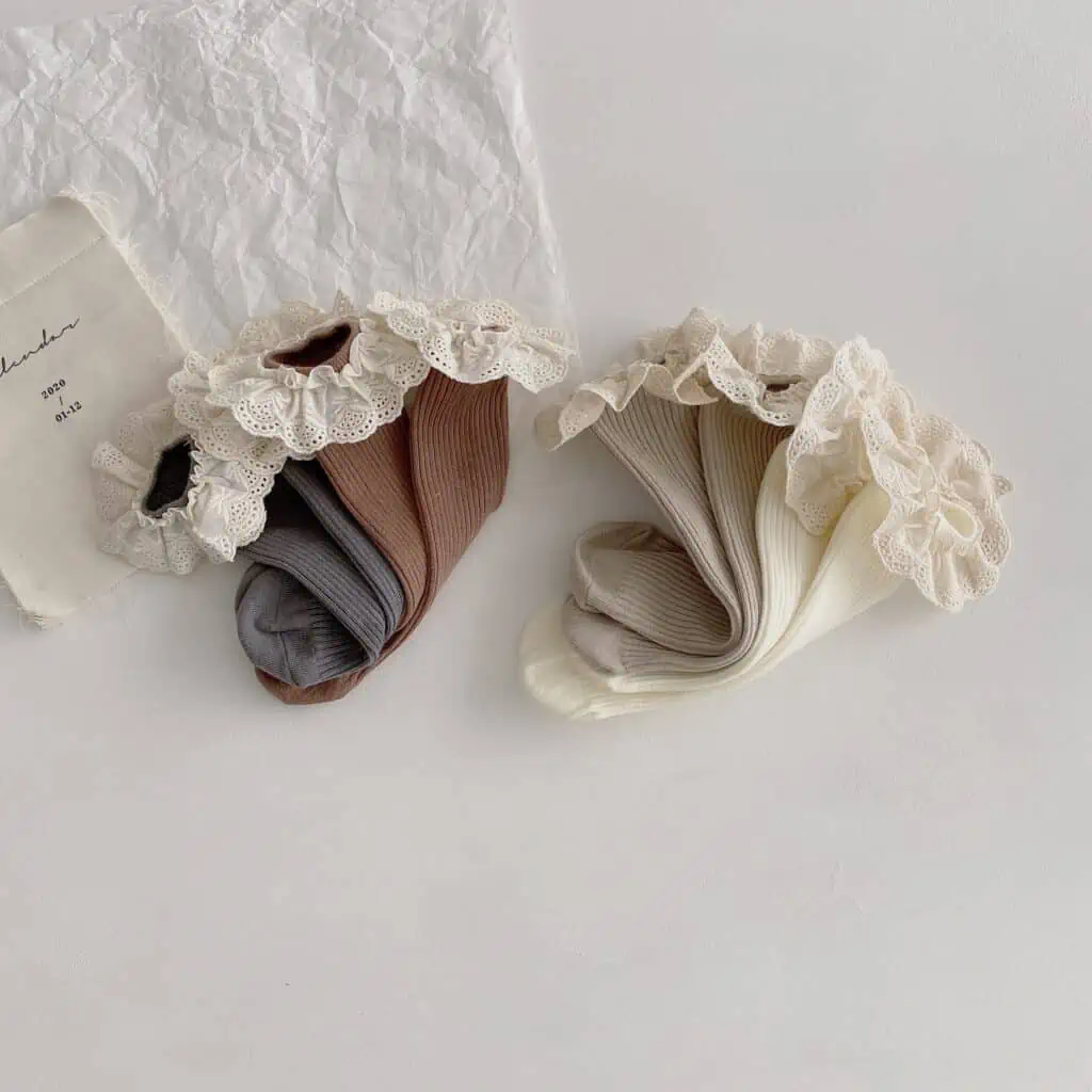 kup skarpetki z falbanami