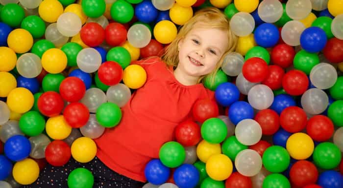 pilki dla dzieci rozne rodzaje